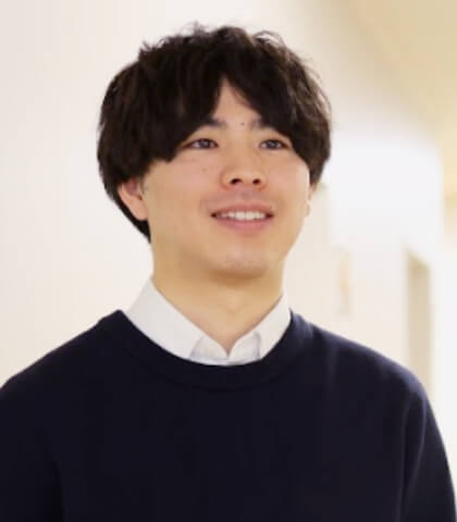 先輩職員インタビュー